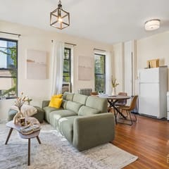 Stylish 2BR Apartment in Prime Upper East Side!!