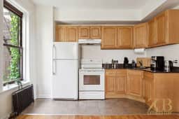 Gorgeous 2 Bedroom Apt in Prime UES!
