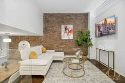Newly Renovated Luxury 2BR Prime UES, Central Park