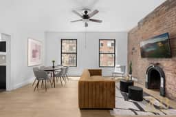 Sun Filled, Renovated 2BR Loft-like, Prime Chelsea - Image 3