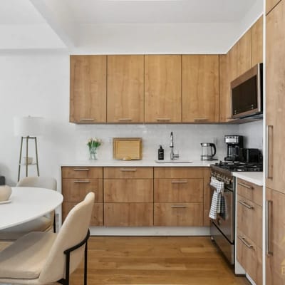 Renovated, Mint Condition 1BR - Elevator & Laundry
