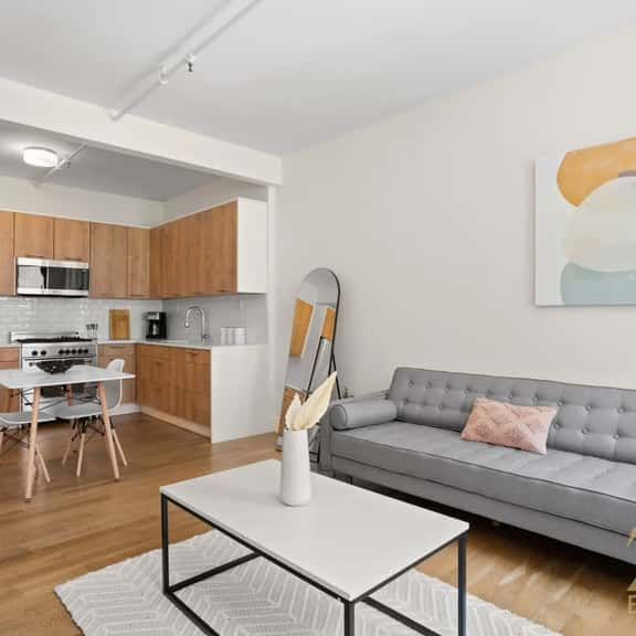 Modern 2BR 2BA Prime Midtown w/ Elevator & Laundry - Image 1