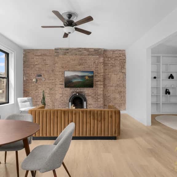 Sun Filled, Renovated 2BR Loft-like, Prime Chelsea - Image 1