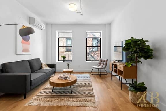 1BR in the Heart of Manhattan w/Laundry & Elevator