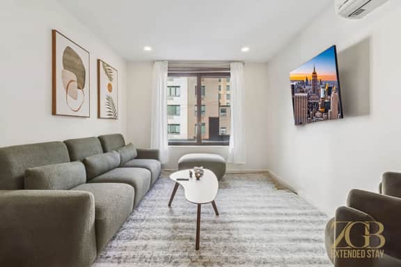 Modern & Mint 2BR Central Park, Laundry, Elevator