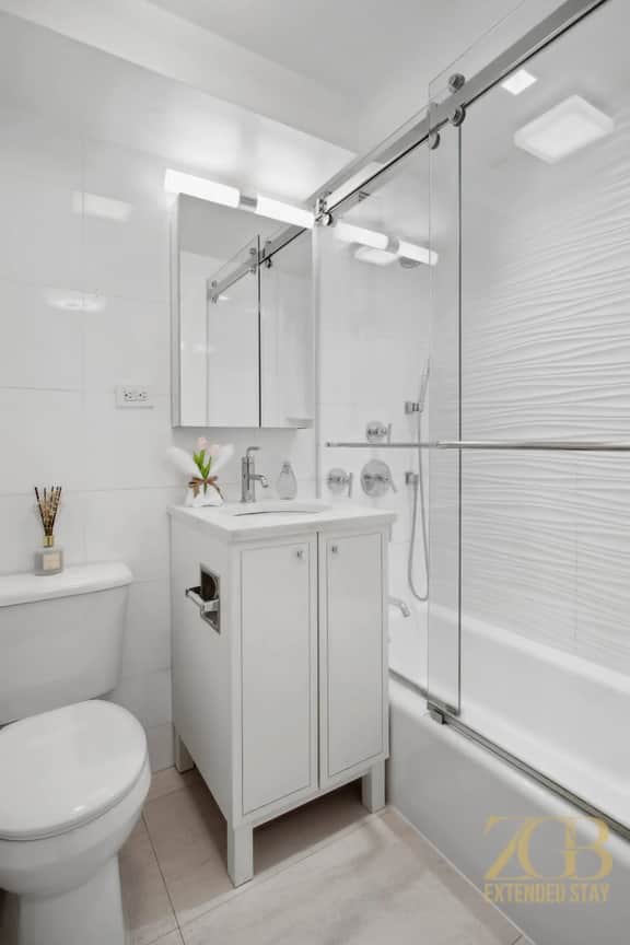 Newly Renovated Luxury 2BR Prime UES, Central Park