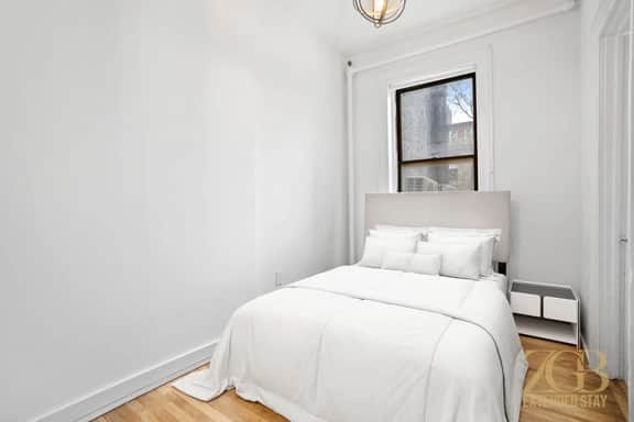 Newly Renovated Stunning Large 2BR in Chelsea!