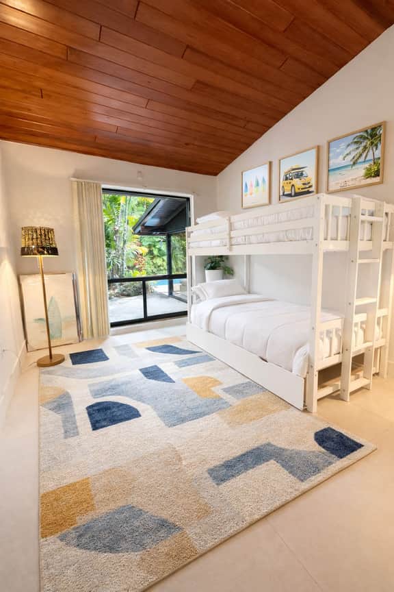 Tropical Oasis! Renovated 3BR Home, Heated Pool, BBQ - Image 5