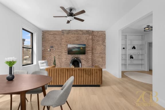 Sun Filled, Renovated 2BR Loft-like, Prime Chelsea - Image 1