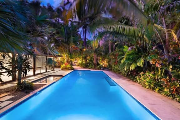 Tropical Oasis! Renovated 3BR Home, Heated Pool, BBQ - Image 1